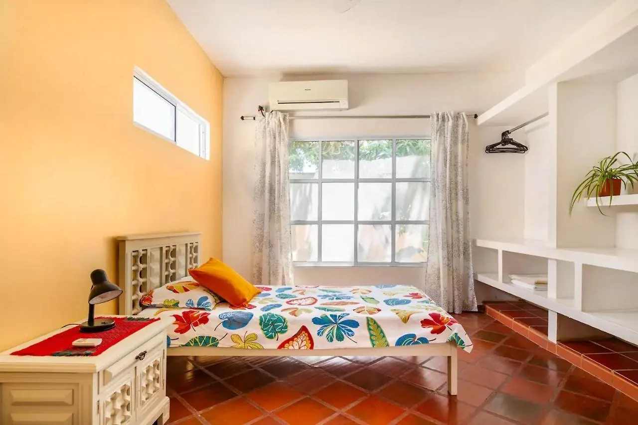 Junto Al Mar Y El Manglar Hotel Cartagena Guest house