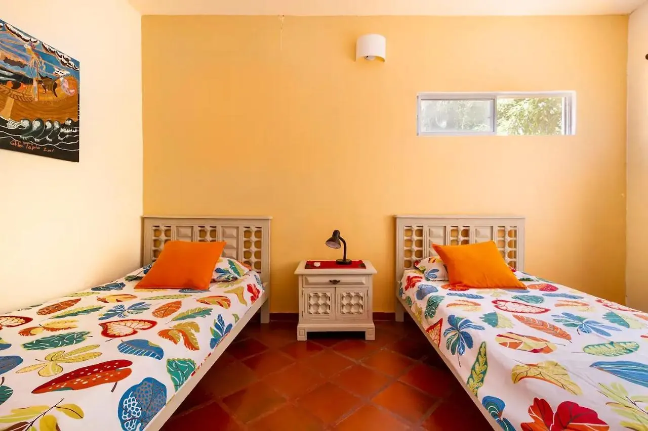 Guest house Junto Al Mar Y El Manglar Hotel Cartagena